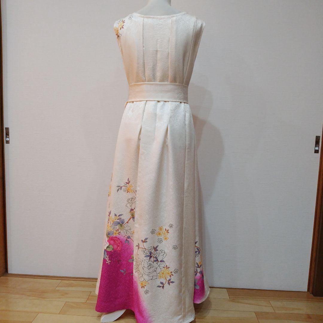 振袖 薔薇柄　クリームホワイト　後ろ背中編込み　ロングワンピース