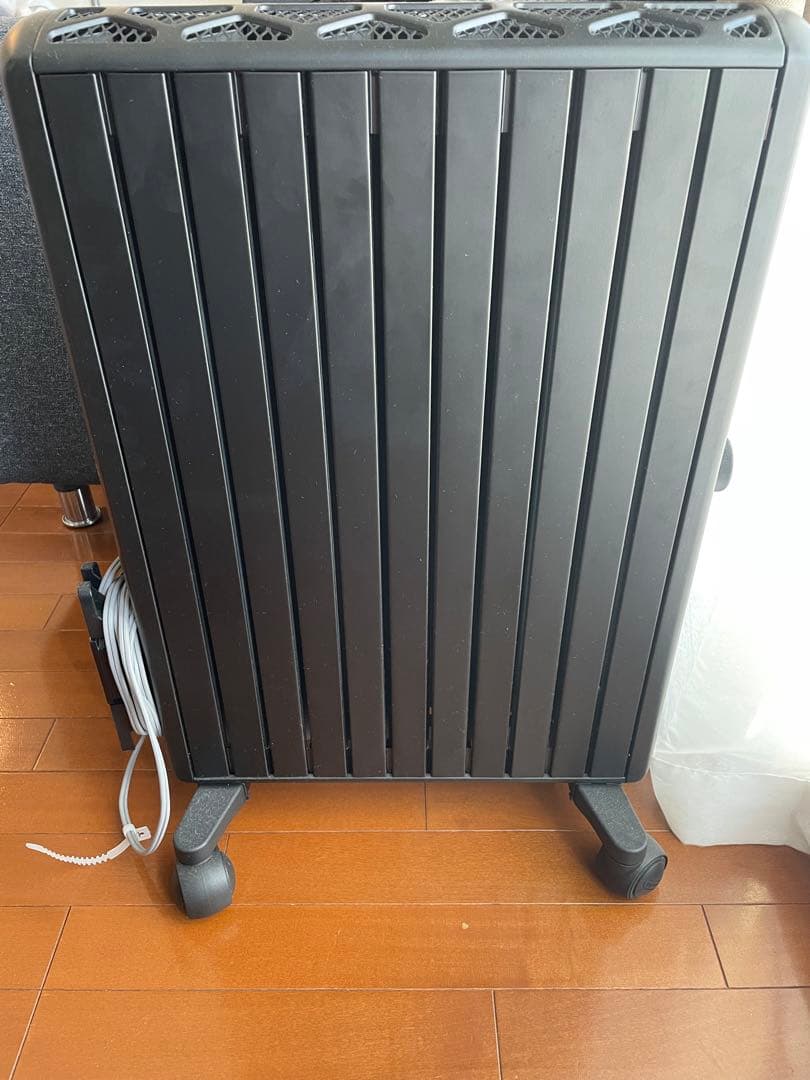 デロンギ　オイルヒーター MDHU15-PB 1500Wモデル