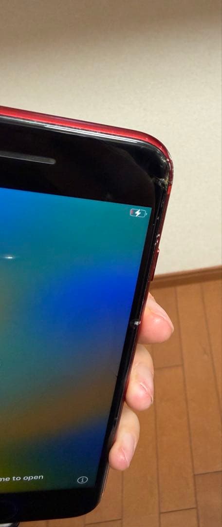 iPhone SE 第二世代 赤色 画面傷あり