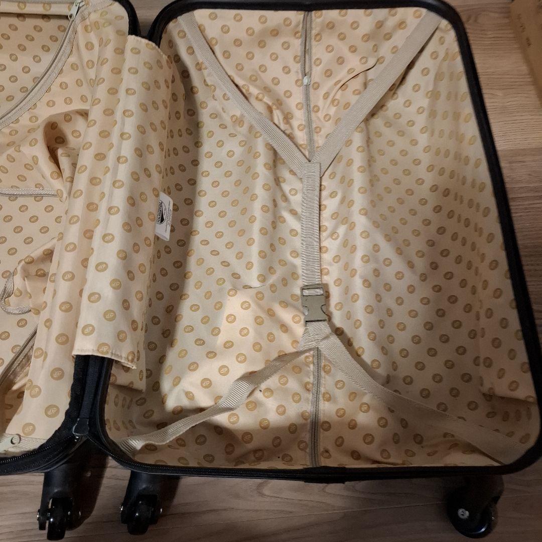 キャリーケース 黒