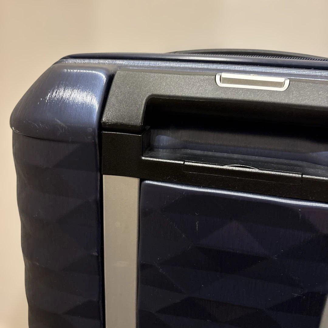 Samsonite ネイビー キャリーケース　ポリゴン　スピナー55