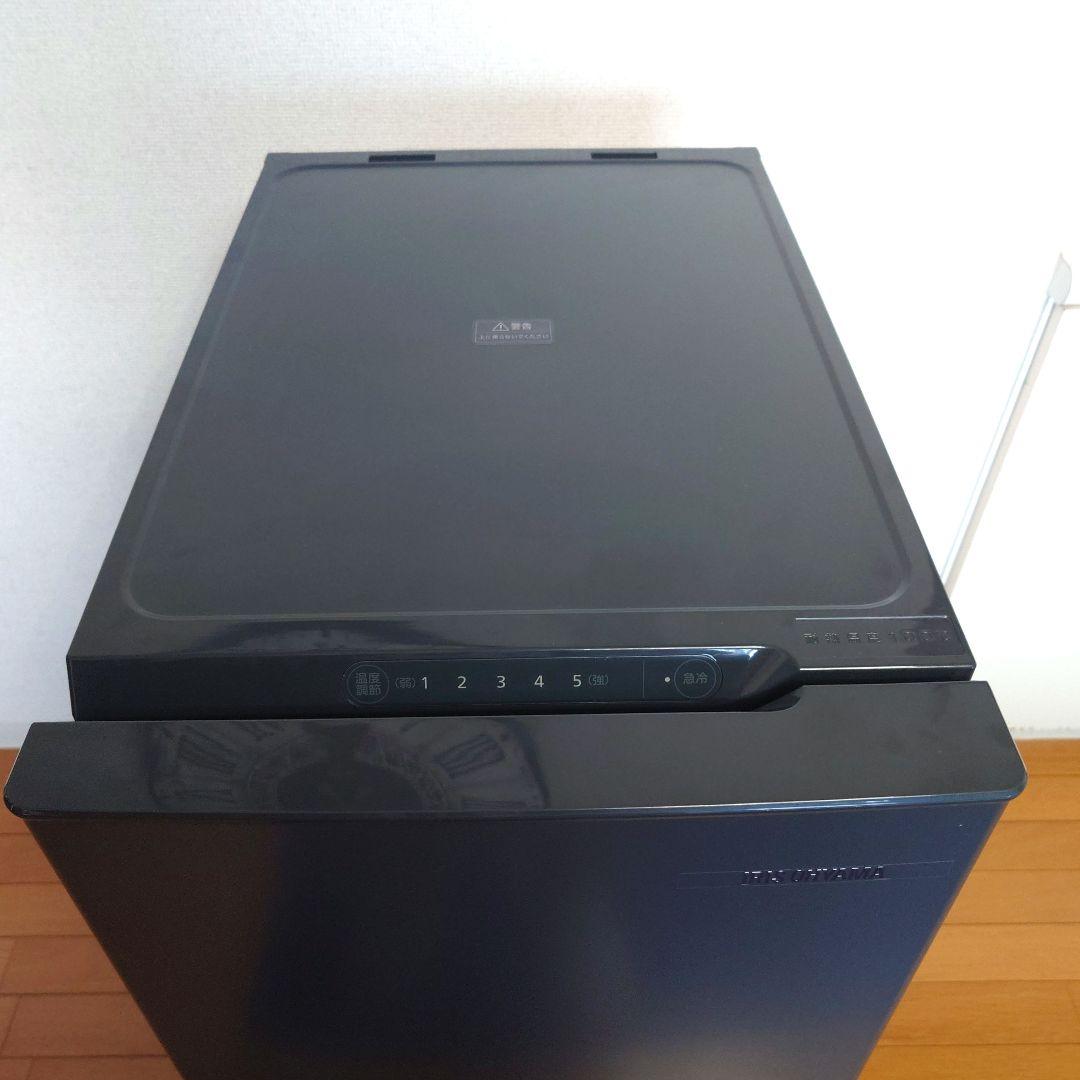 【未使用に近い】アイリスオーヤマ 冷凍庫 80lLスキマックス IUSN-8B