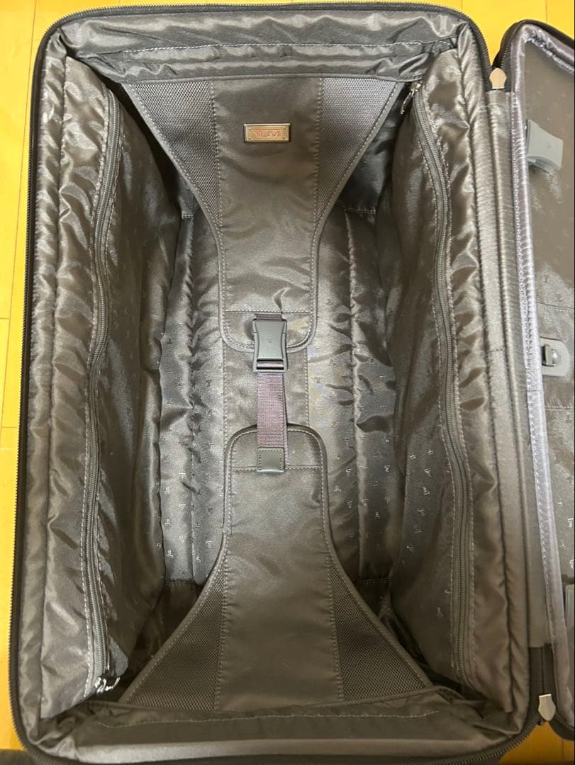 TUMIトゥミ キャリーケース ブラック 二輪キャスター 22020D4 出張