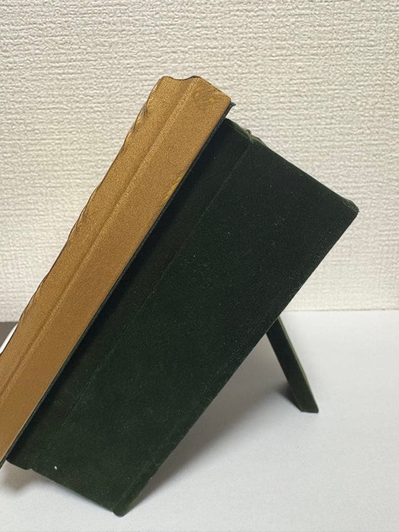 手彫りシェルカメオ 彫刻美術品 イタリア製 作家サイン入り K18枠 70mm