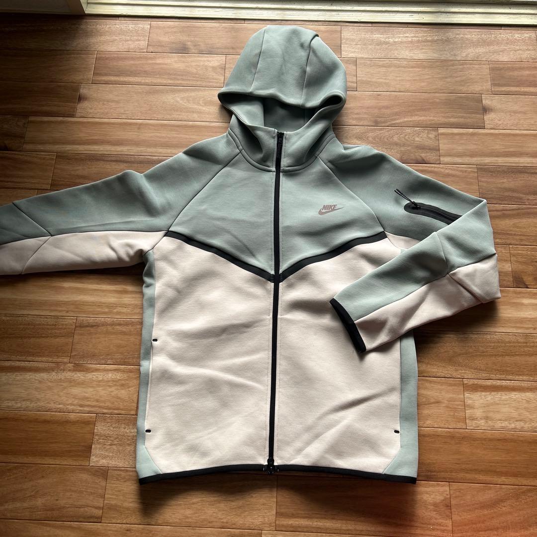 Nike テックフリース　セットアップ