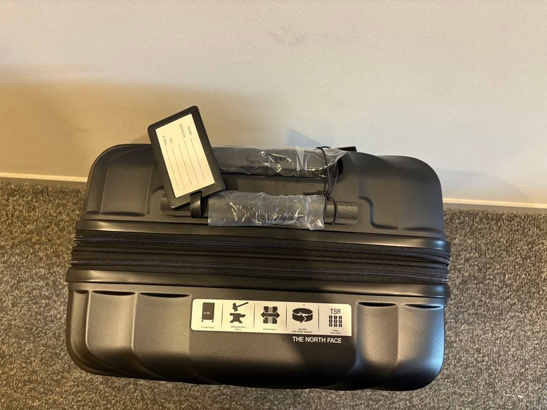 ノースフェイス キャリーバッグ 24インチ ブラック 国内未入荷　韓国限定