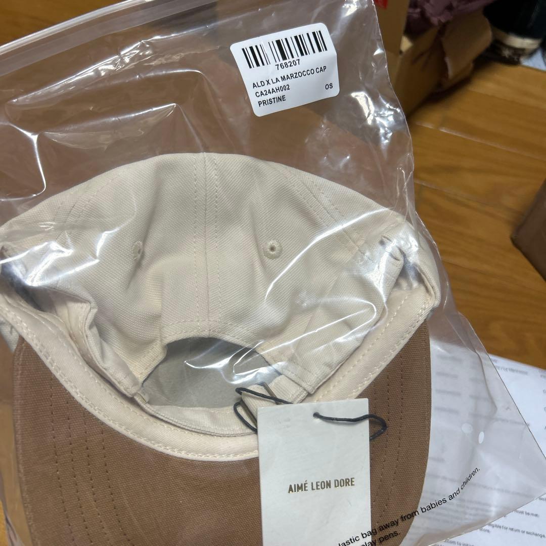 AIMÉ LEON DORE la marzocco cap 05