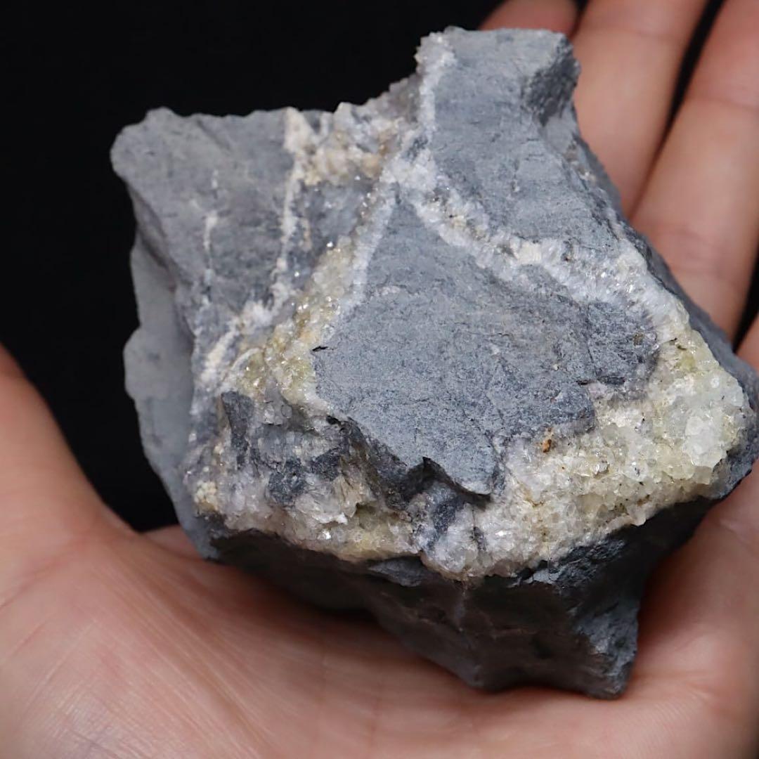 弗素銀星石 シトリン クォーツ ネバダ産 243.4g FRW022 鉱物　原石