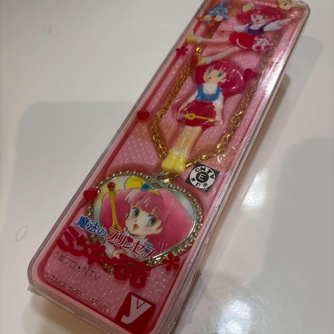 魔法のプリンセス　ミンキーモモ　バッジ　ペンダント　ケース　激レア　セット