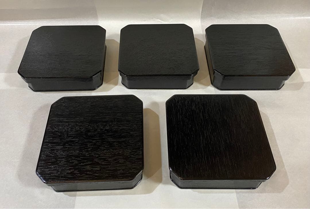 茶道具　大徳寺重　木製本漆　5個