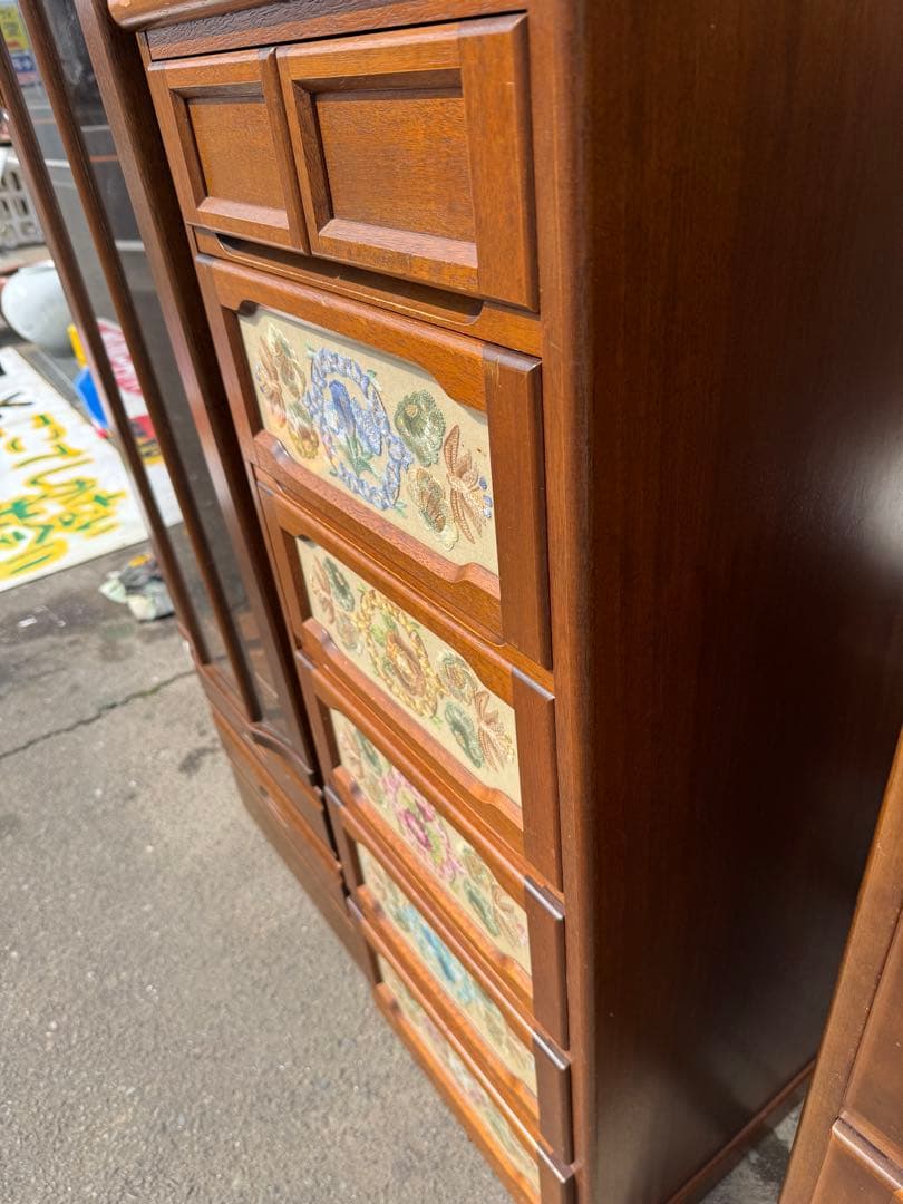 ブラウン木製チェスト 花柄装飾 5段