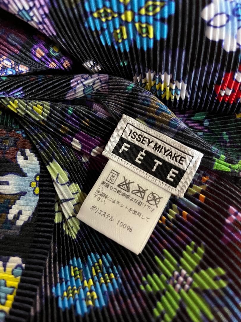綺麗 イッセイミヤケ FETE プリーツ加工 ノースリーブトップス サイズ02