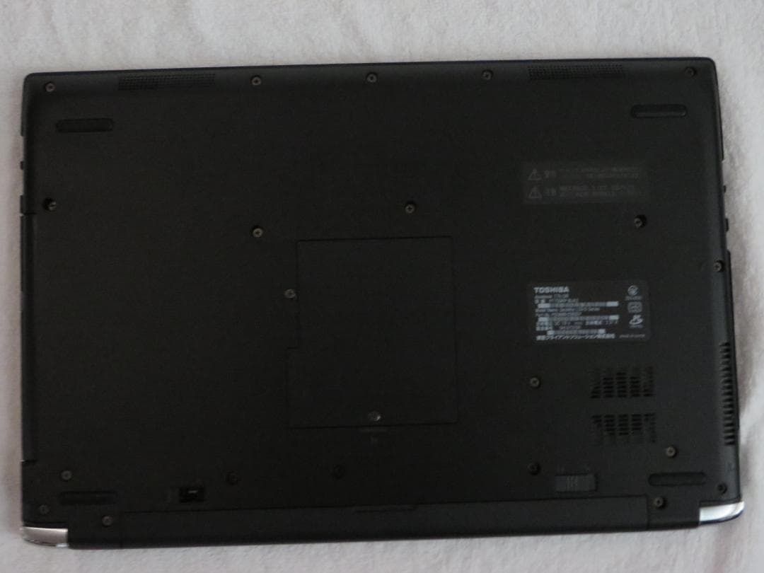 dynabook T75 赤ノートPC