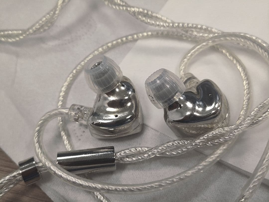 水月雨 (moondrop) 雪月花 Beautiful world