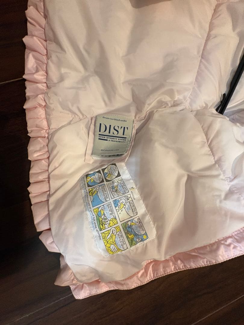 モンクレール【ベビー キッズ ガールズ】92㌢ ピンク フリルダウンジャケット