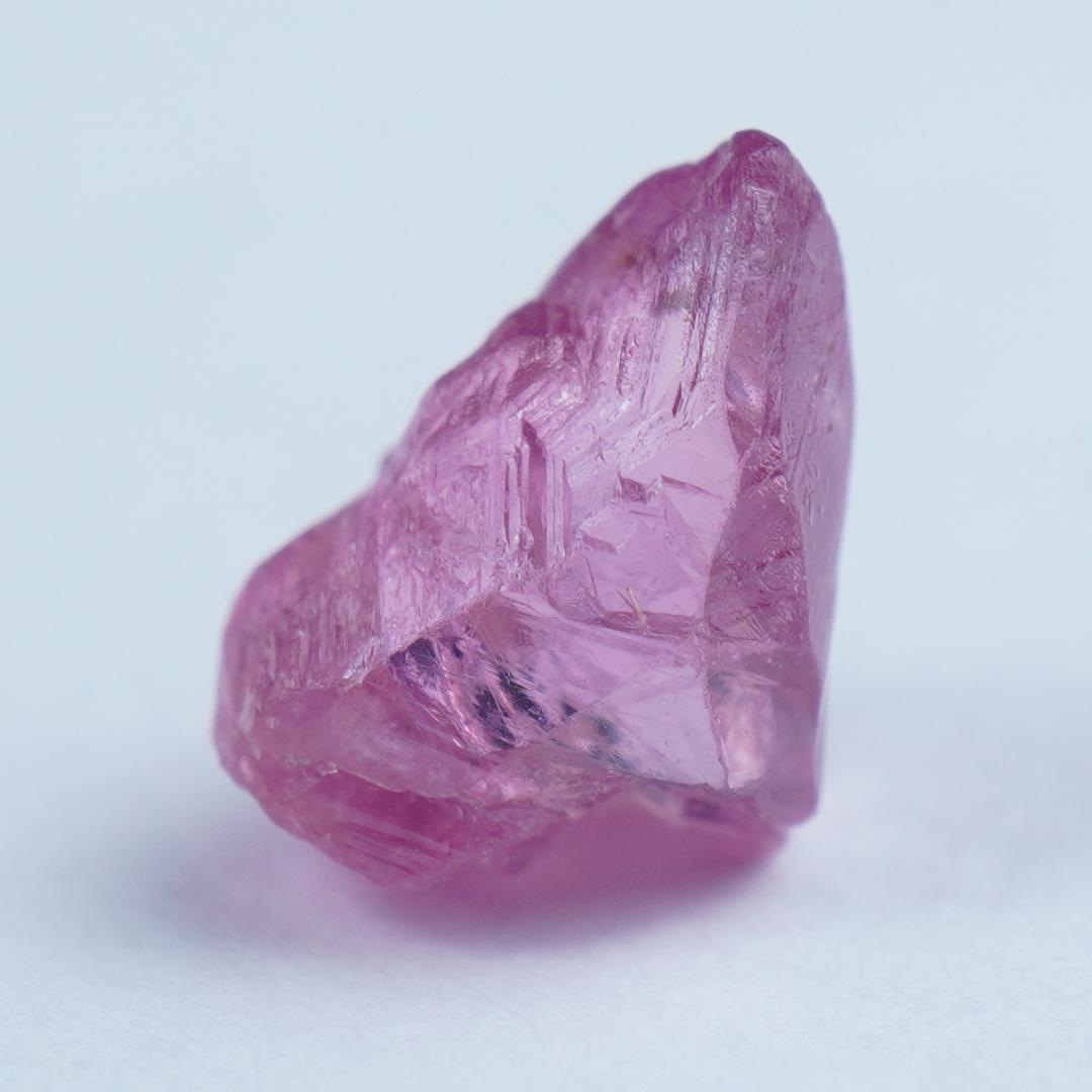 ウインザサファイア　結晶　タンザニア産