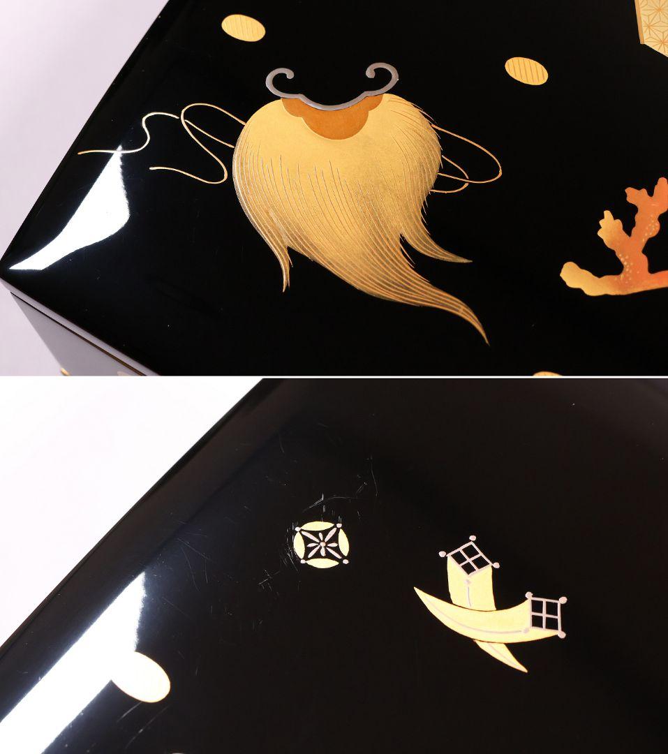 【MA941】輪島塗 宝尽くし蒔絵 二段重 木製漆器 漆芸 重箱 金蒔絵 黒 朱