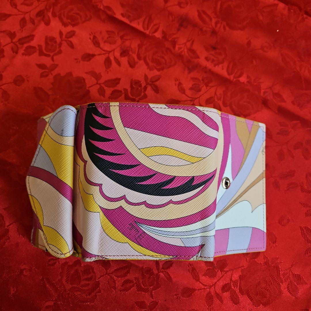 EMILIO PUCCI　エミリオプッチ　折財布　三つ折り　コンパクトウォレット