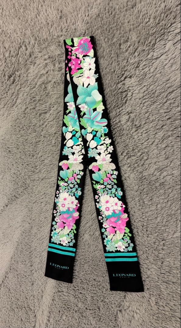 レオナール❤️シルクスカーフ