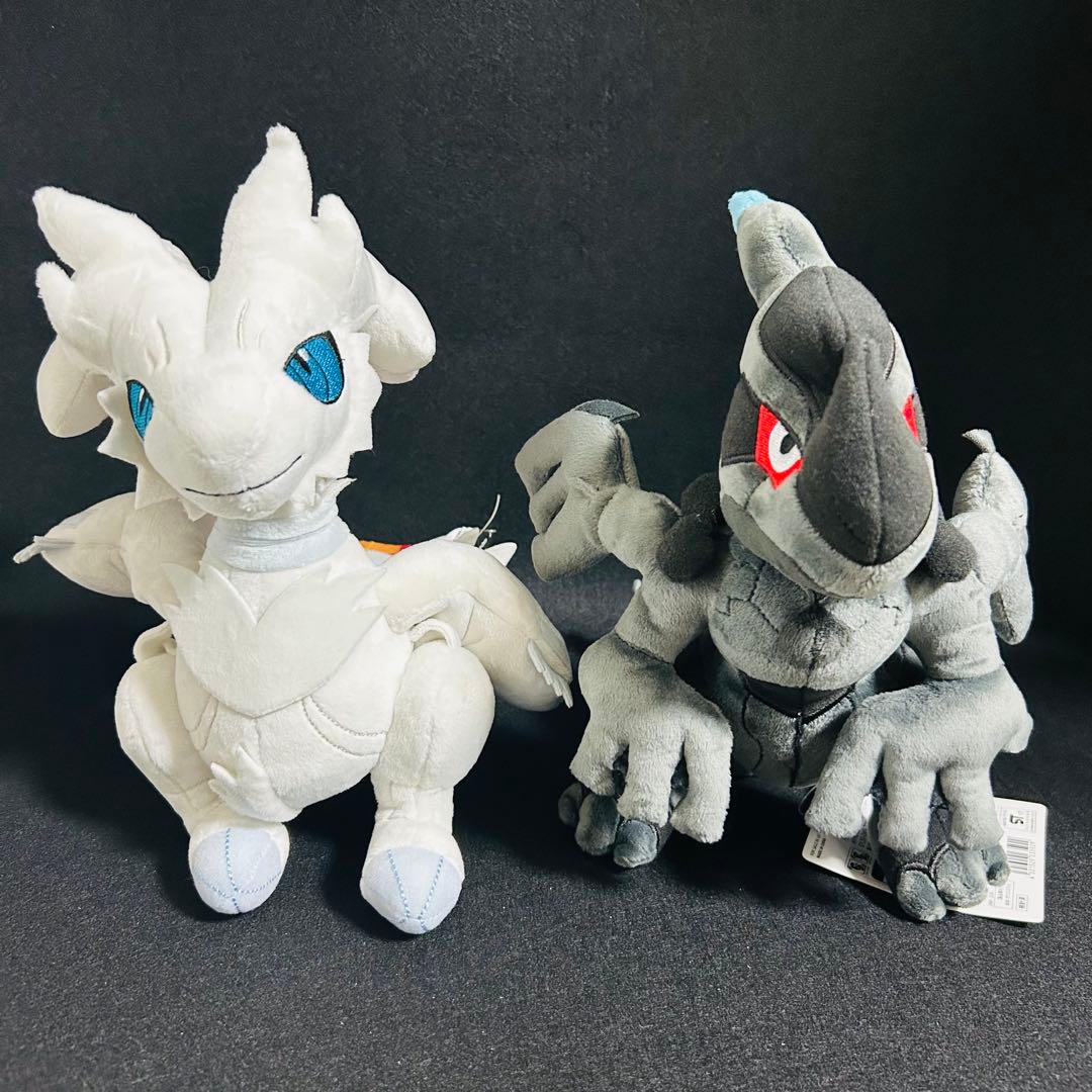 ポケモンセンター　ボスごっこ　レシラム　ゼクロム　ぬいぐるみ タグ付き