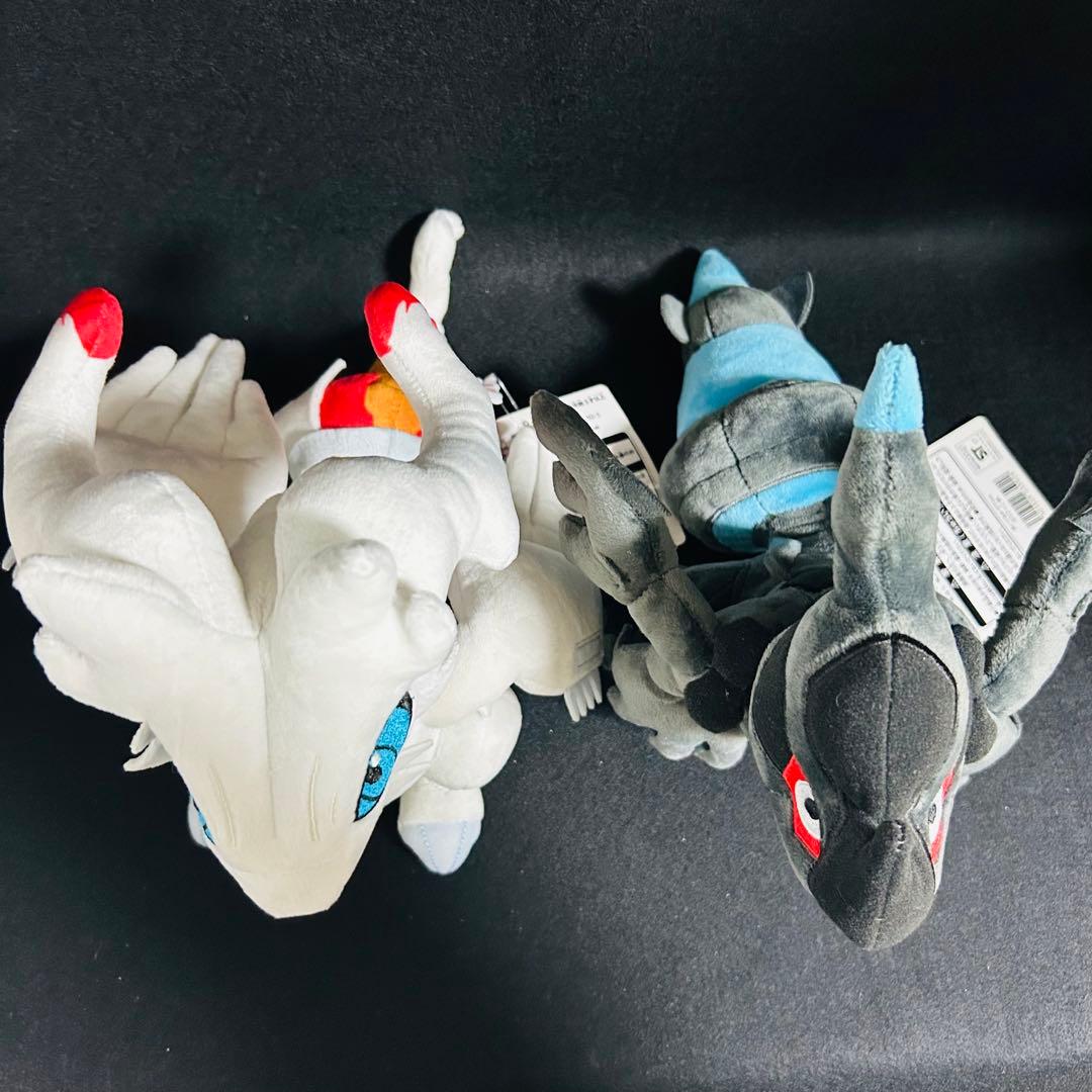 ポケモンセンター　ボスごっこ　レシラム　ゼクロム　ぬいぐるみ タグ付き