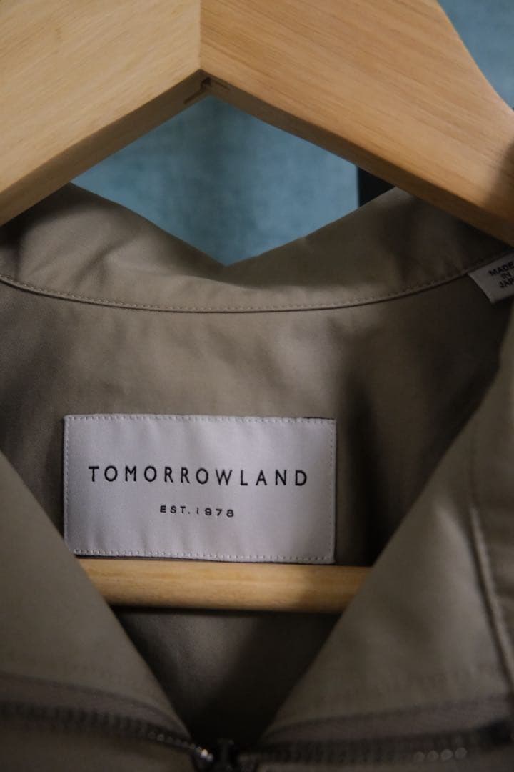 【即完品】TOMORROWLAND ジップアップ ジャケット
