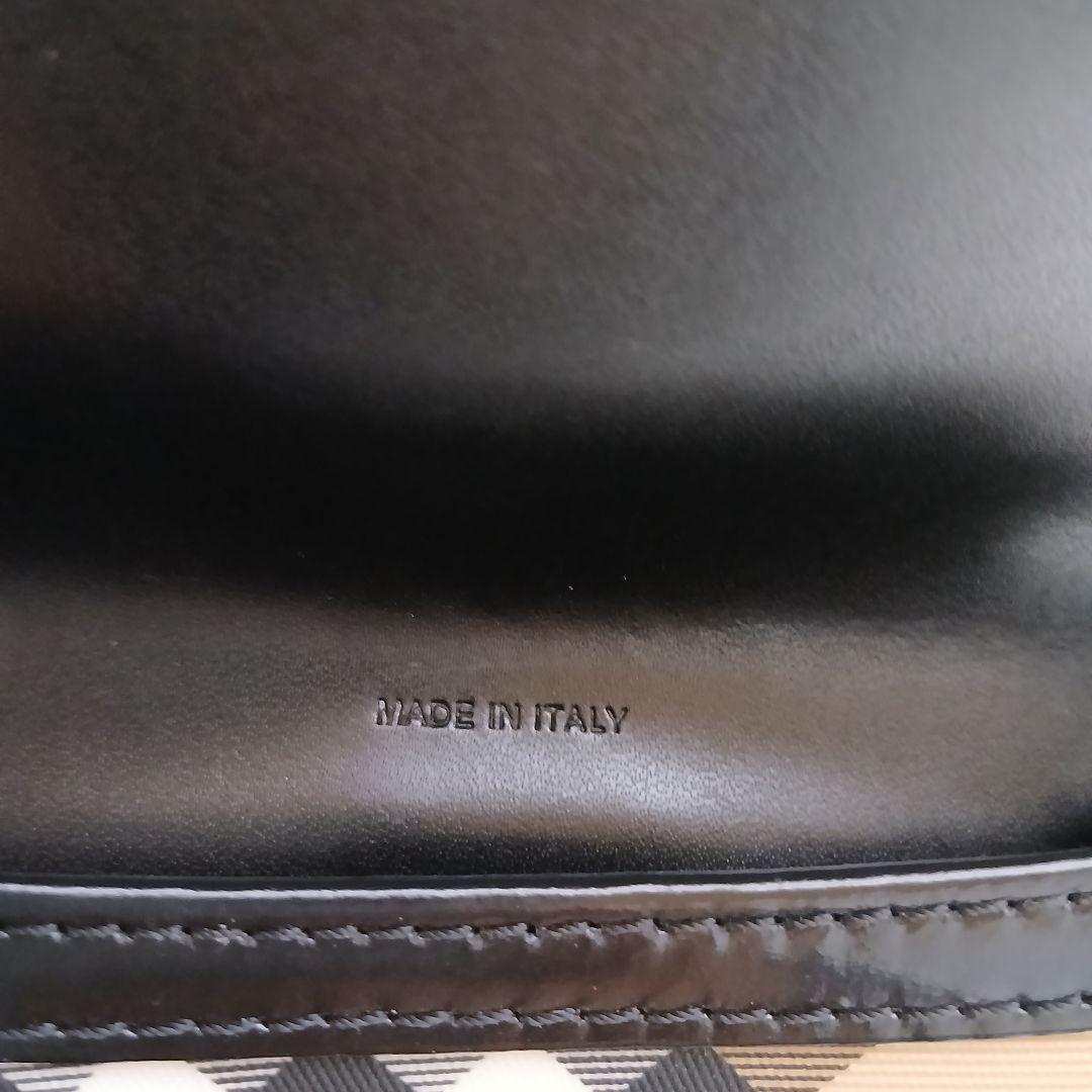 【BURBERRY】ノバチェック　PVC　レザー　ゴールド金具　３つ折り財布