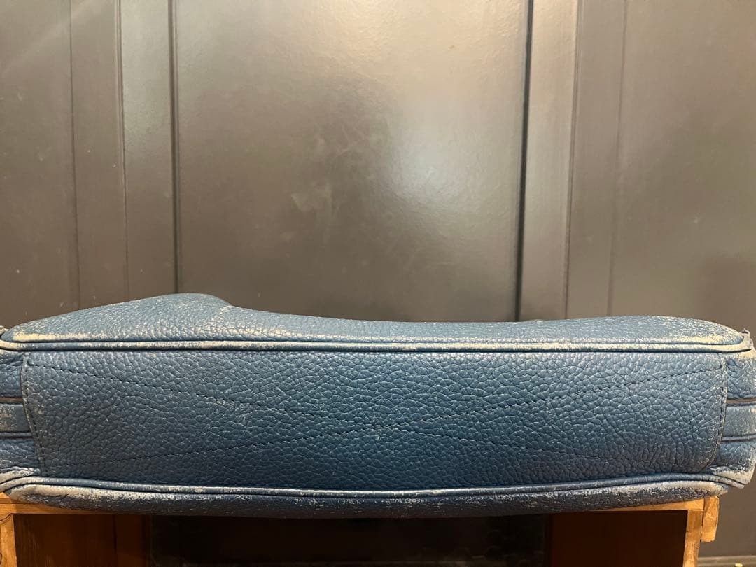 ルイヴィトン　レザー ビジネスバッグと財布 セット