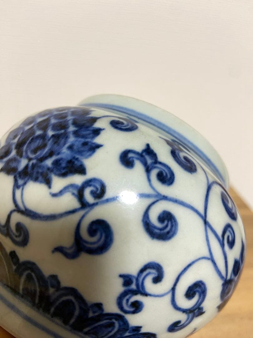 田中　明時代　染付花文壷　大明宣徳年製