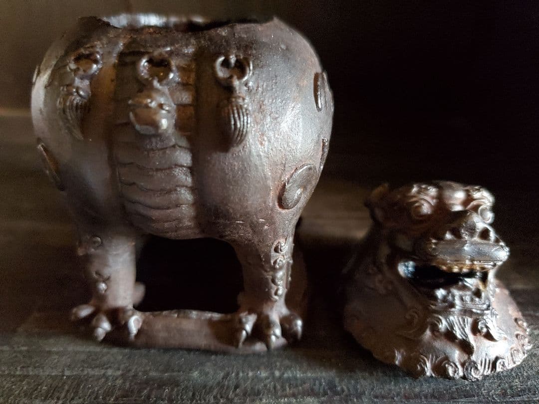 骨董　獅子香炉　金属製　乾隆年製　アンティーク