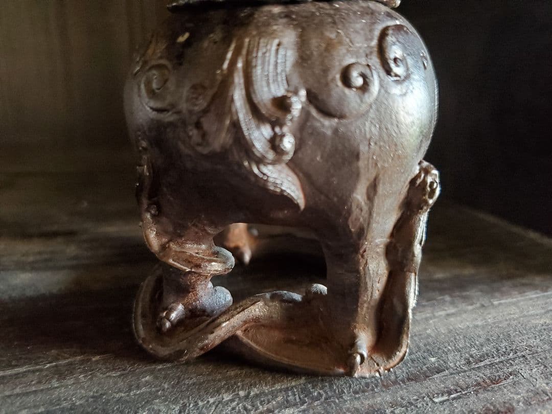 骨董　獅子香炉　金属製　乾隆年製　アンティーク