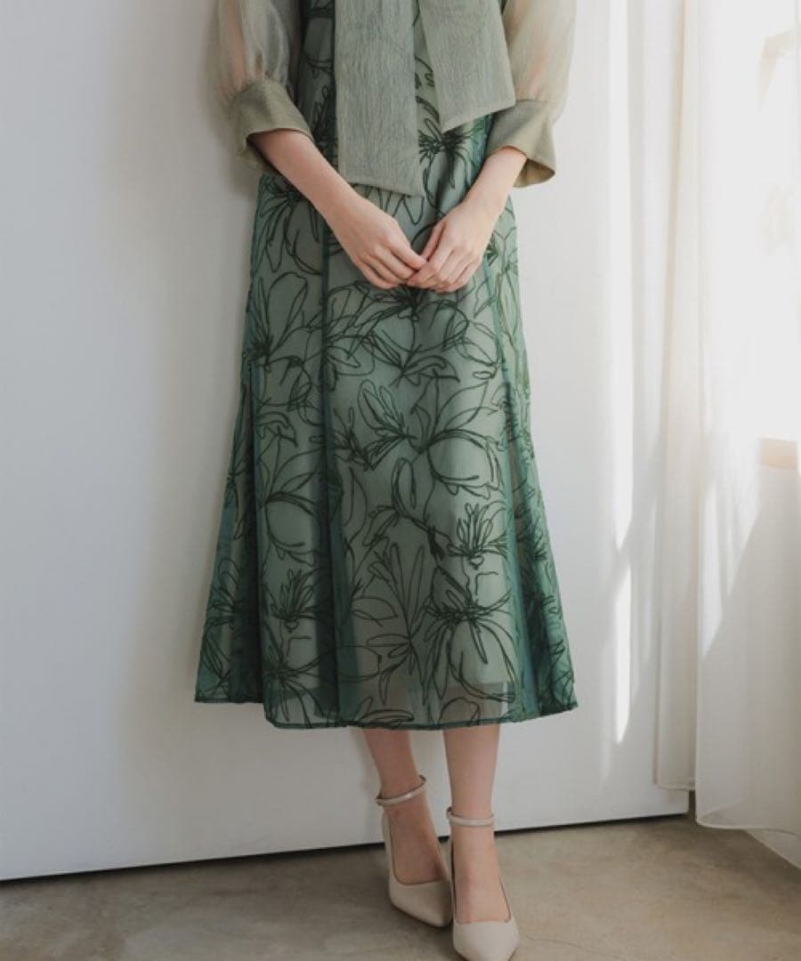 シアーボウタイブラウス&花柄ワンピースセット グリーン Sサイズ