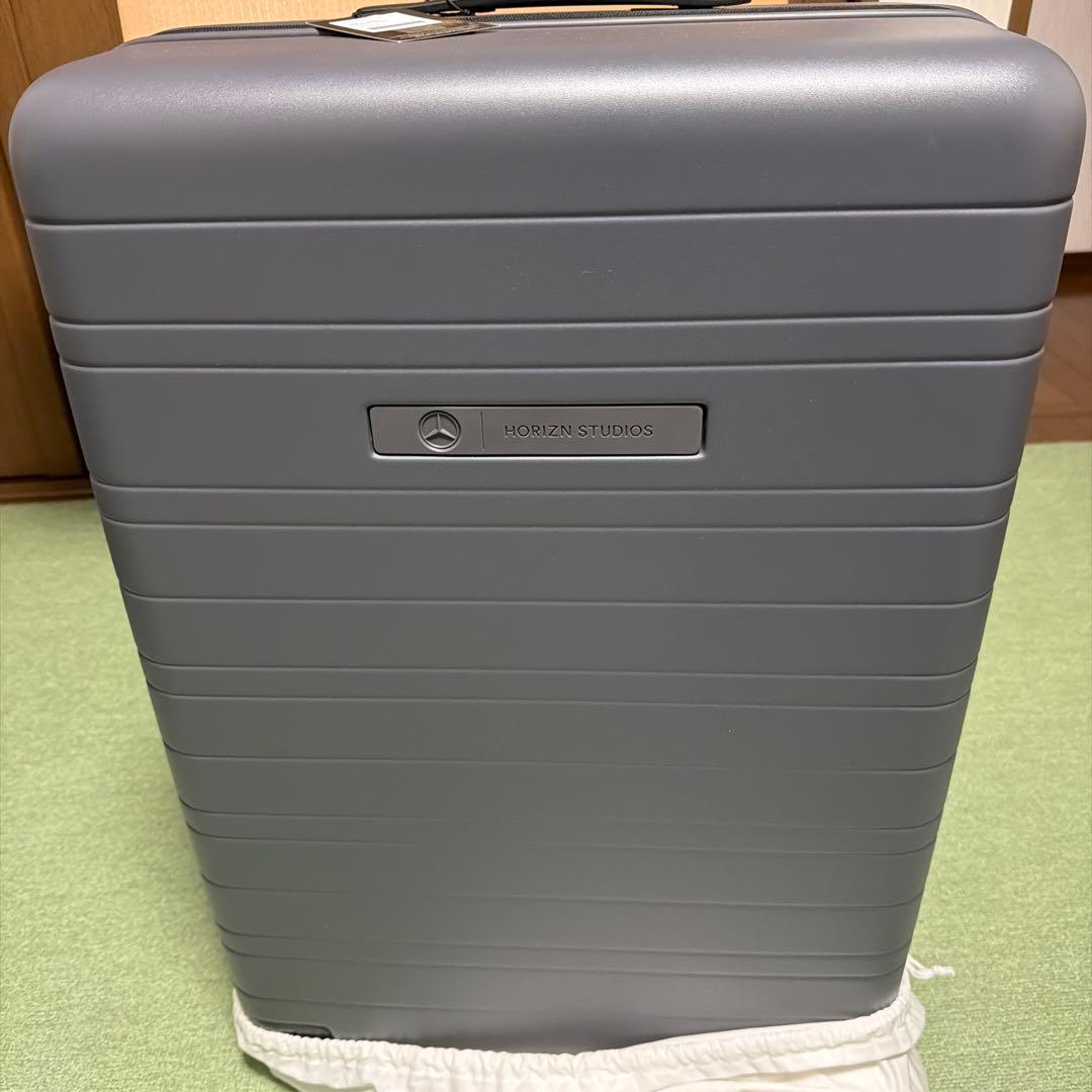 Mercedes-Benz × HORIZN STUDIOSスーツケース