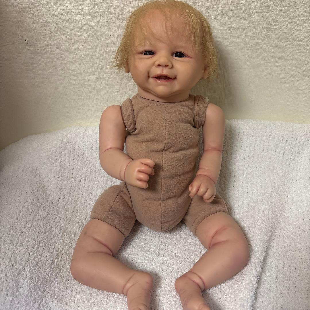 リボーンドール　かわいい笑顔の子（ビビアン）