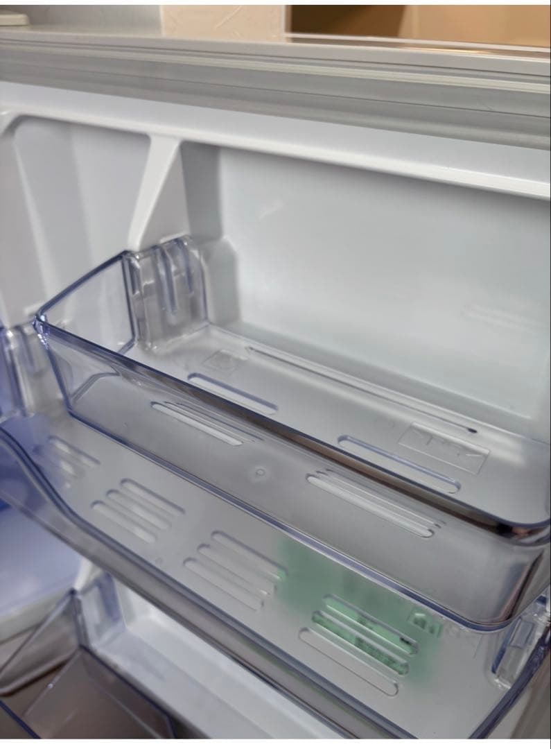 23日まで　272L三菱2022年製ホワイト3ドア冷蔵庫　MR-CX27H-W