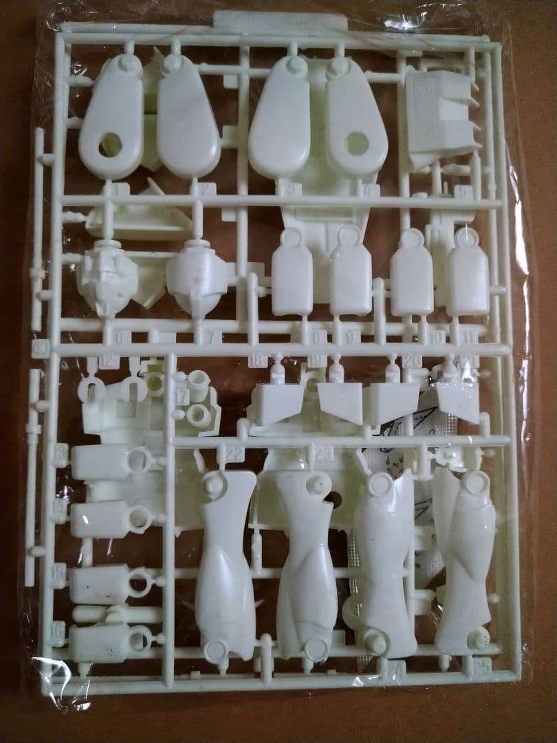 【稀少 昭和レトロ】 バンザイマーク ガンダム ＆ザク　セット