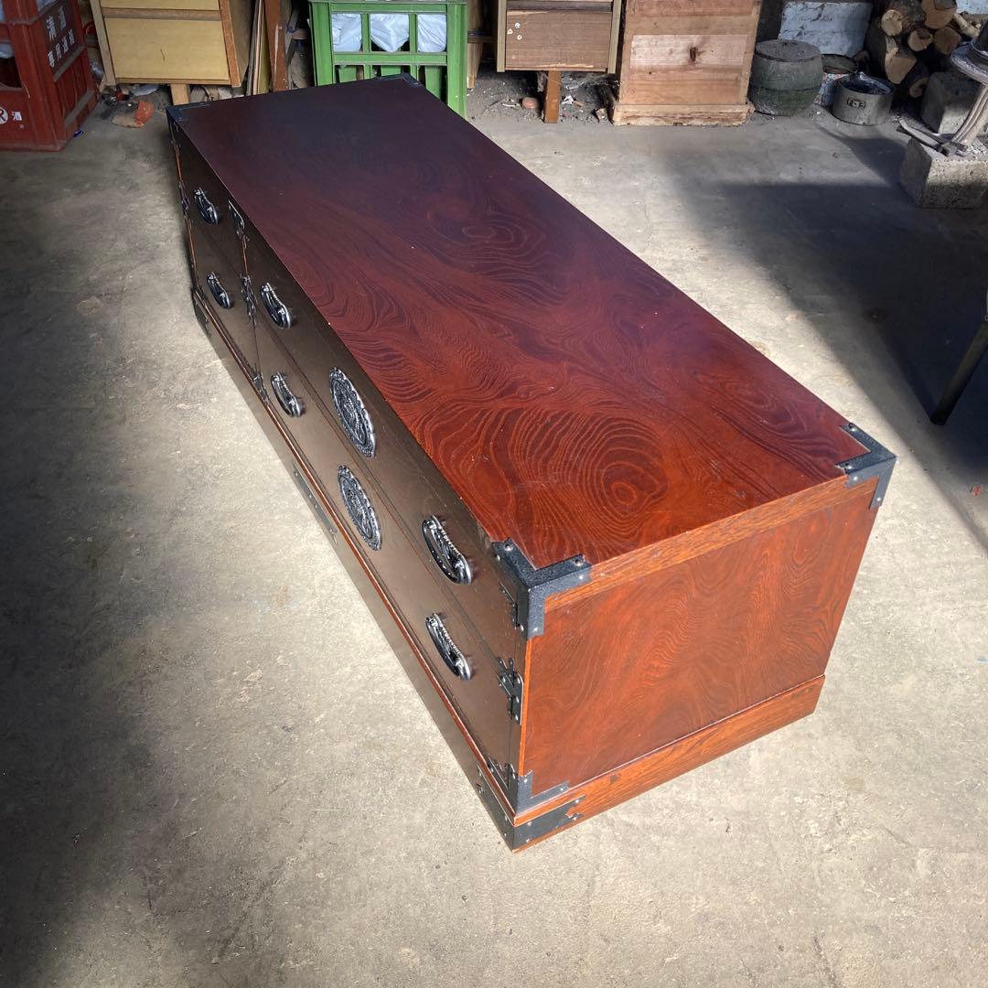 む*ま様 民芸箪笥 内桐 欅 牡丹の装飾金具 ローボード チェスト TVボード