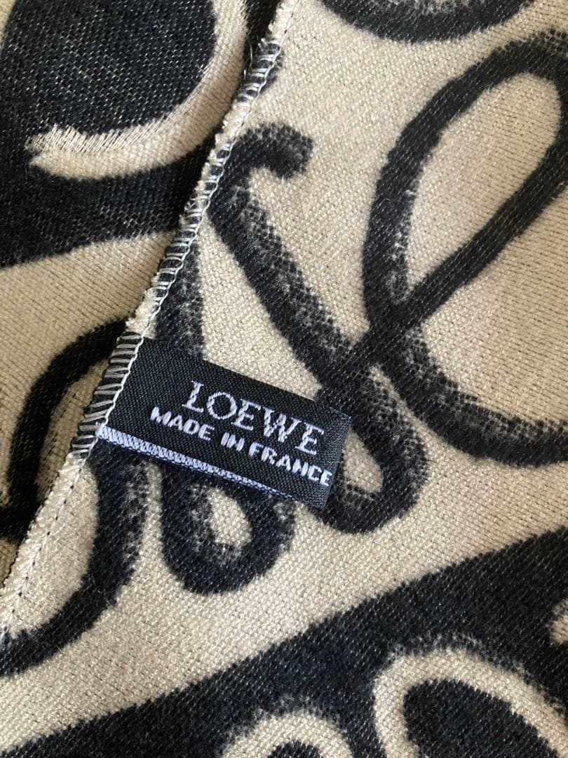 ロエベ マフラー 新品未使用