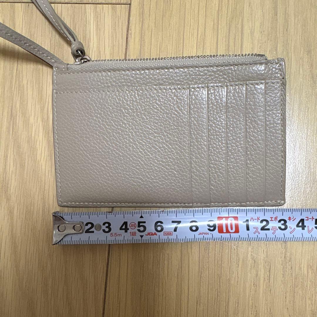 ク*エ様 BALENCIAGA ベージュ カードケース 小銭入れ 専用袋付き