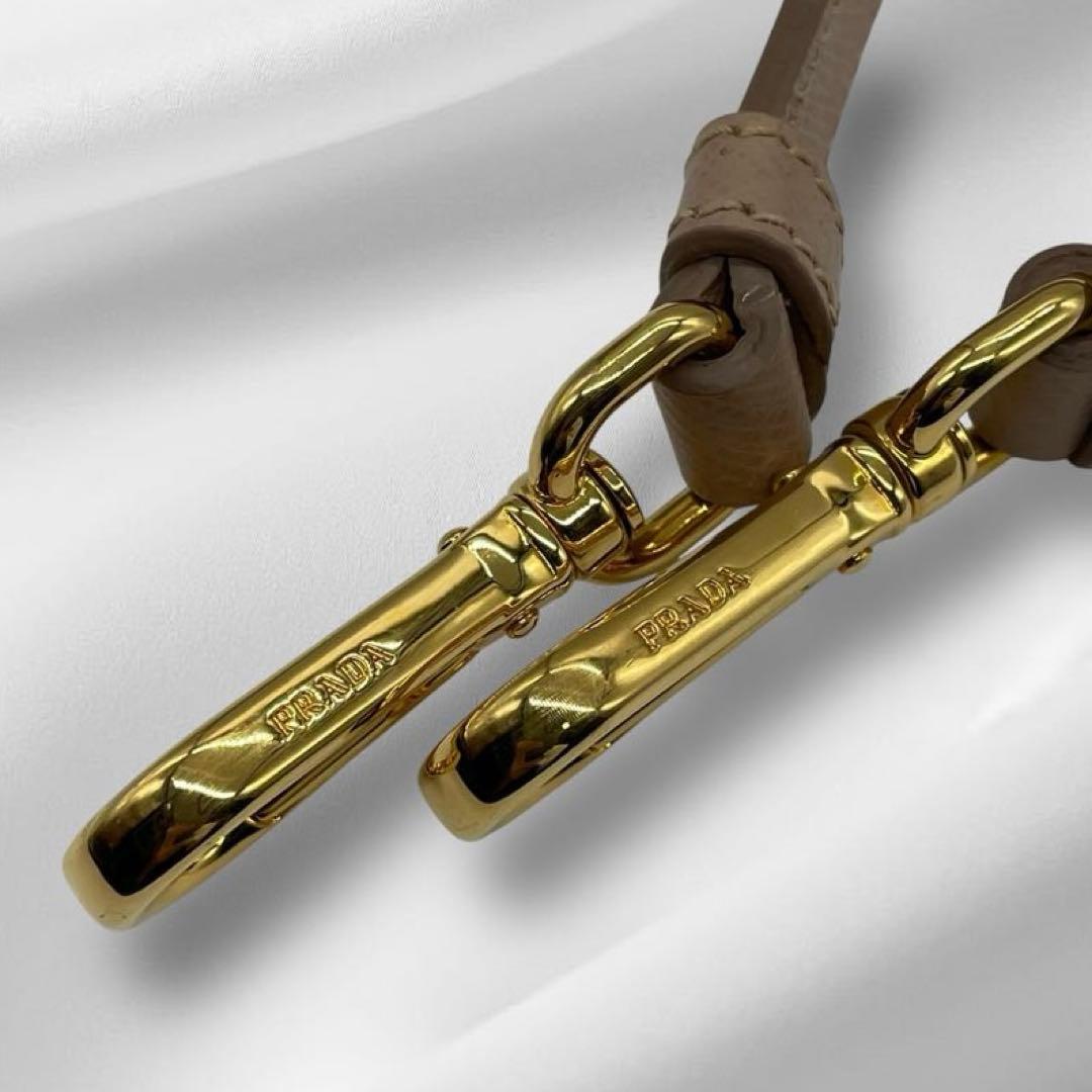 【美品】 PRADA プラダ サフィアーノレザー ショルダーストラップ