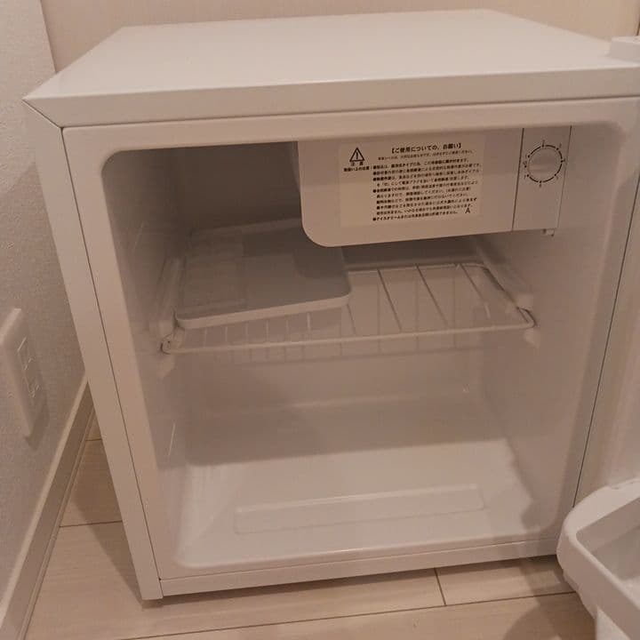 小型冷蔵庫 ホワイト アビデラックス　AR-452（W）（K）2025年製美品