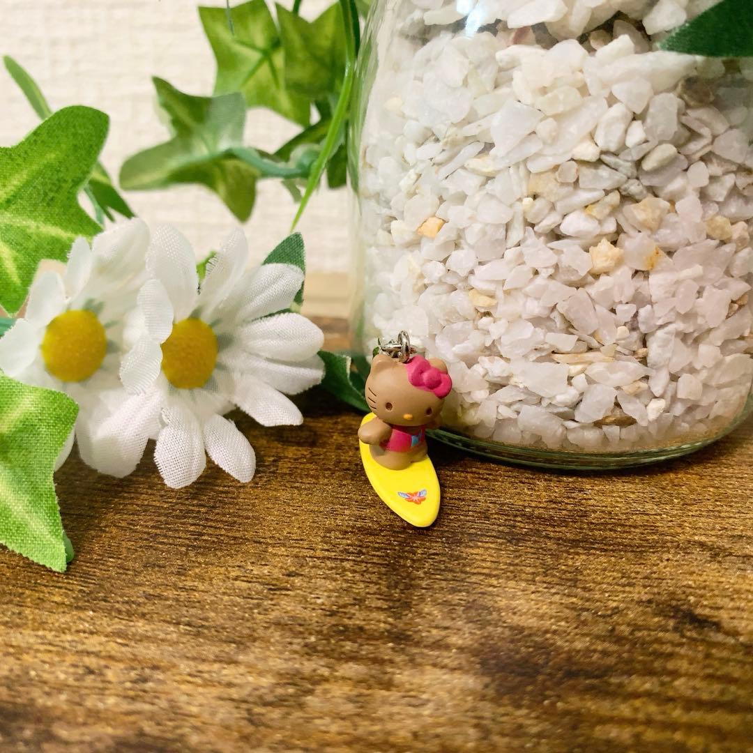 レア　ハローキティ 日焼け　ガングロ　サーフィン　ファスナーマスコット