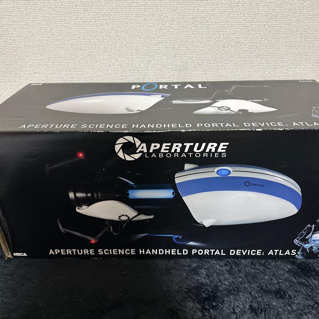 ポータル ガン NECA プロップ レプリカ Portal Device 1/1