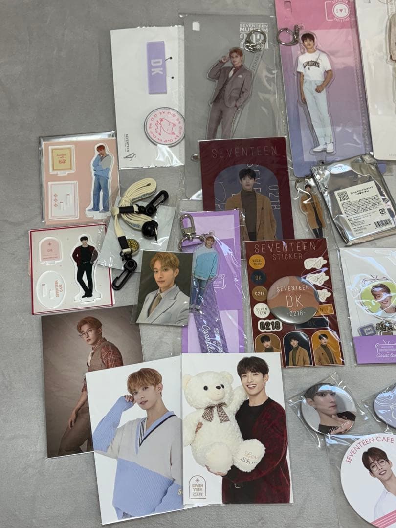 seventeen ドギョム　グッズ