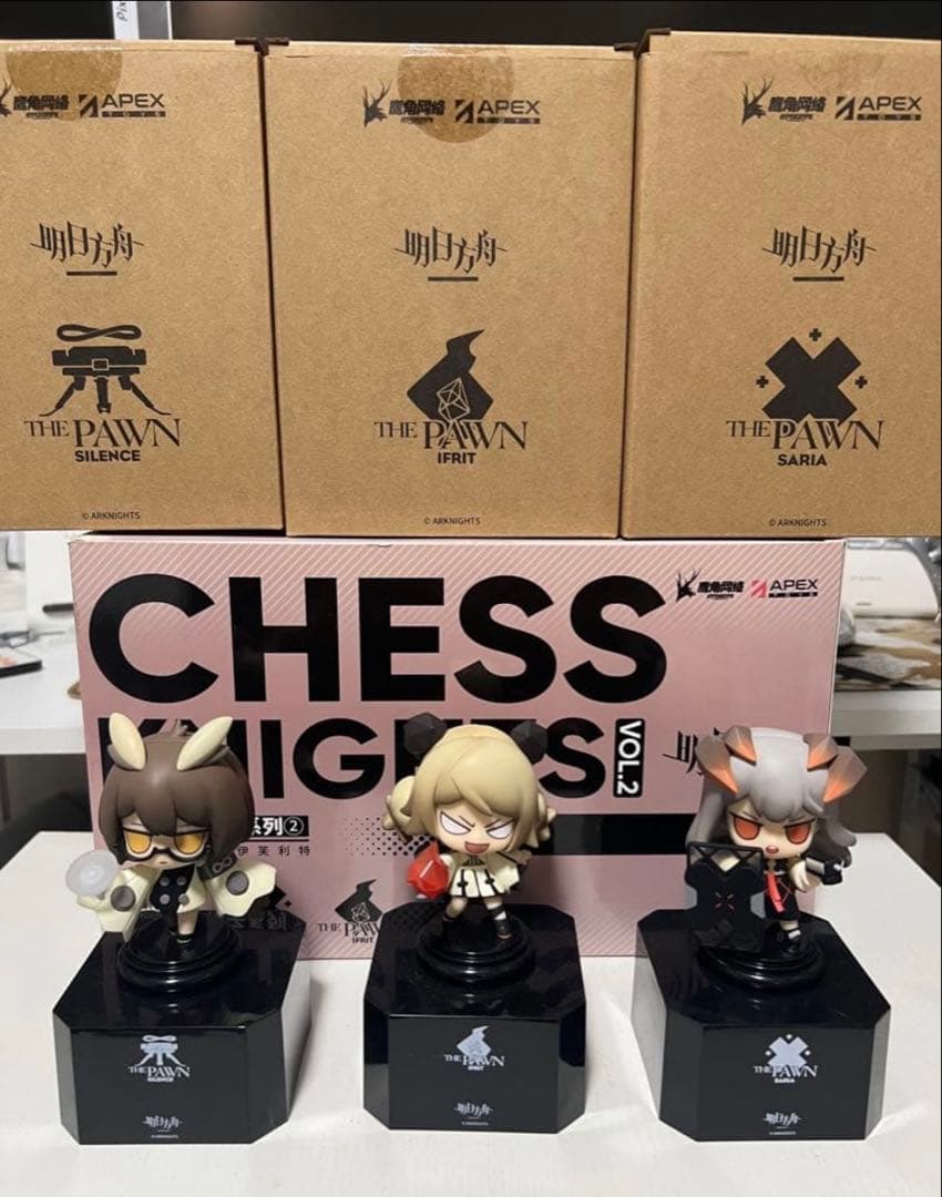 APEX アークナイツ チェスピースシリーズ 第２弾と第５弾 ２セット