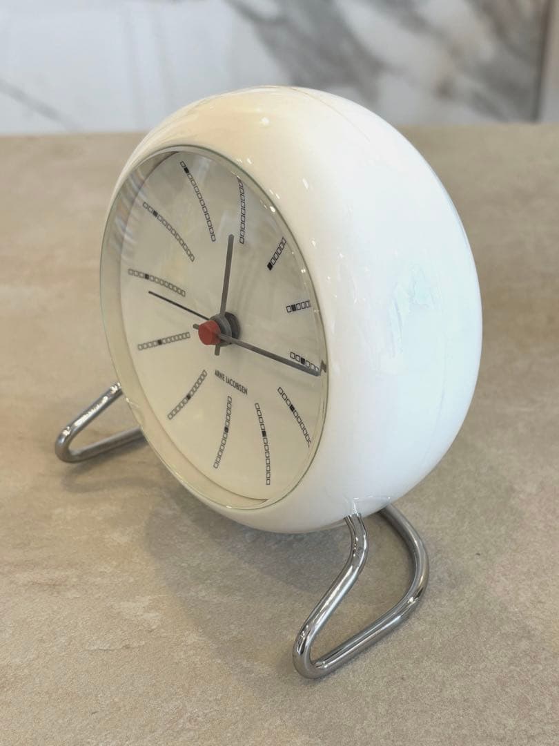 アルネヤコブセン 置き時計 バンカーズ テーブルクロック　ホワイト