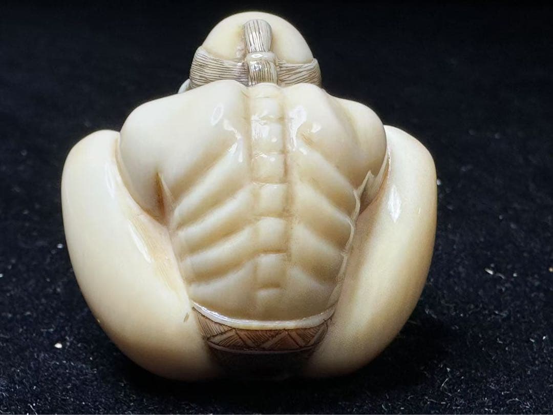 根付　置物　アンティーク　天然素材　彫刻 古美術品　細密細工　骨董コレクション