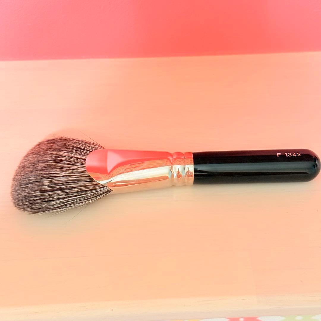 新品未使用 白鳳堂 F1342 扇毛短斜め パウダーブラシ 灰リス・山羊