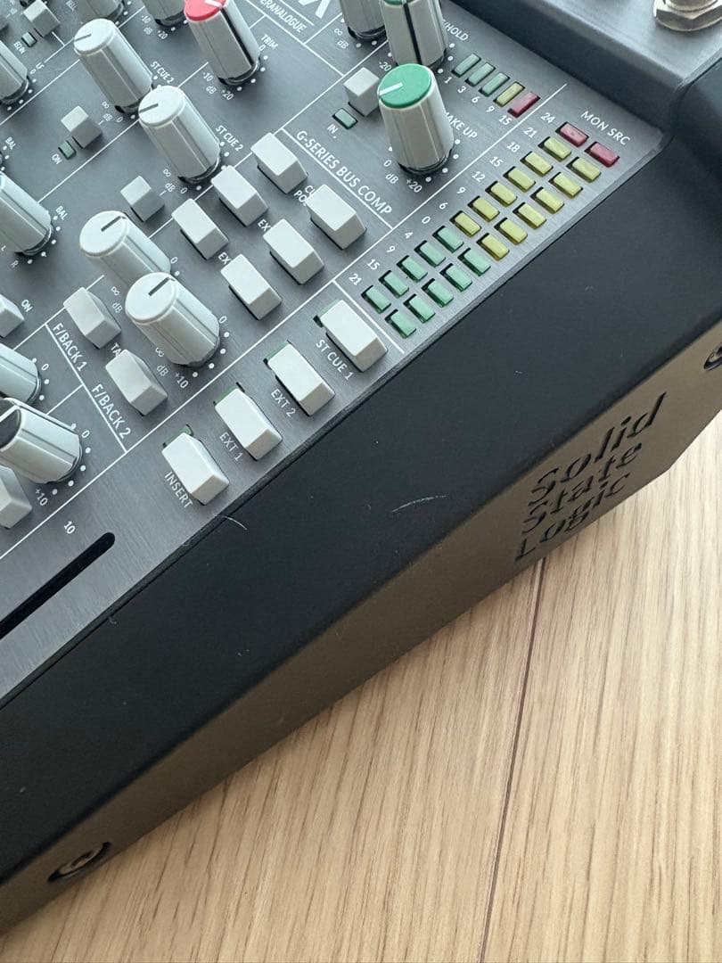 Solid State Logic SIX アナログミキサー　付属品一色