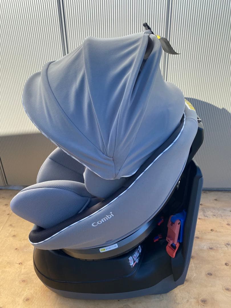 美品！コンビ クルムーヴスマート エッグショック JN-550チャイルドシート